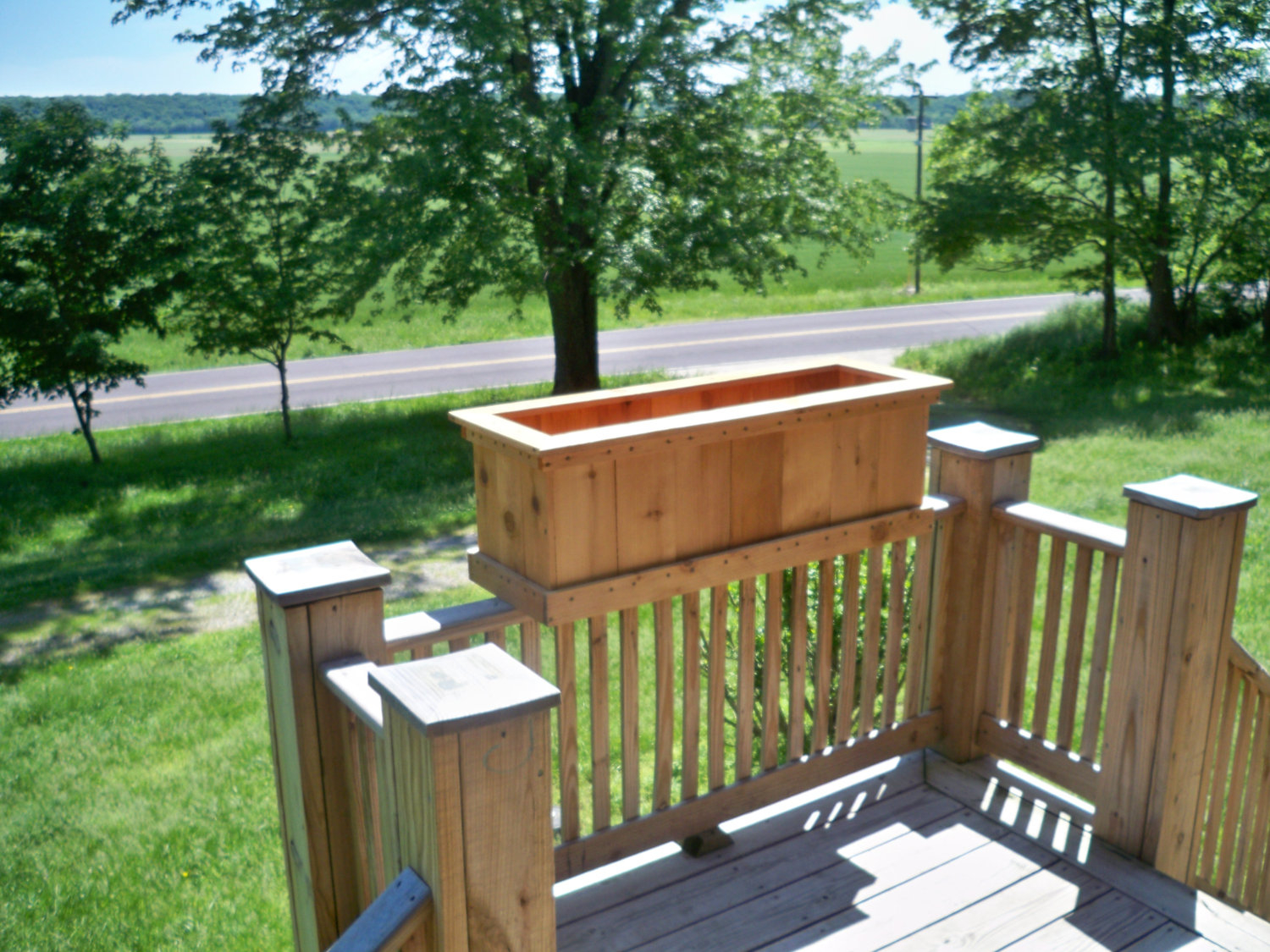 Cedar Planter Deck Hotelpicodaurze Designs pertaining to proportions 1500 X 1125