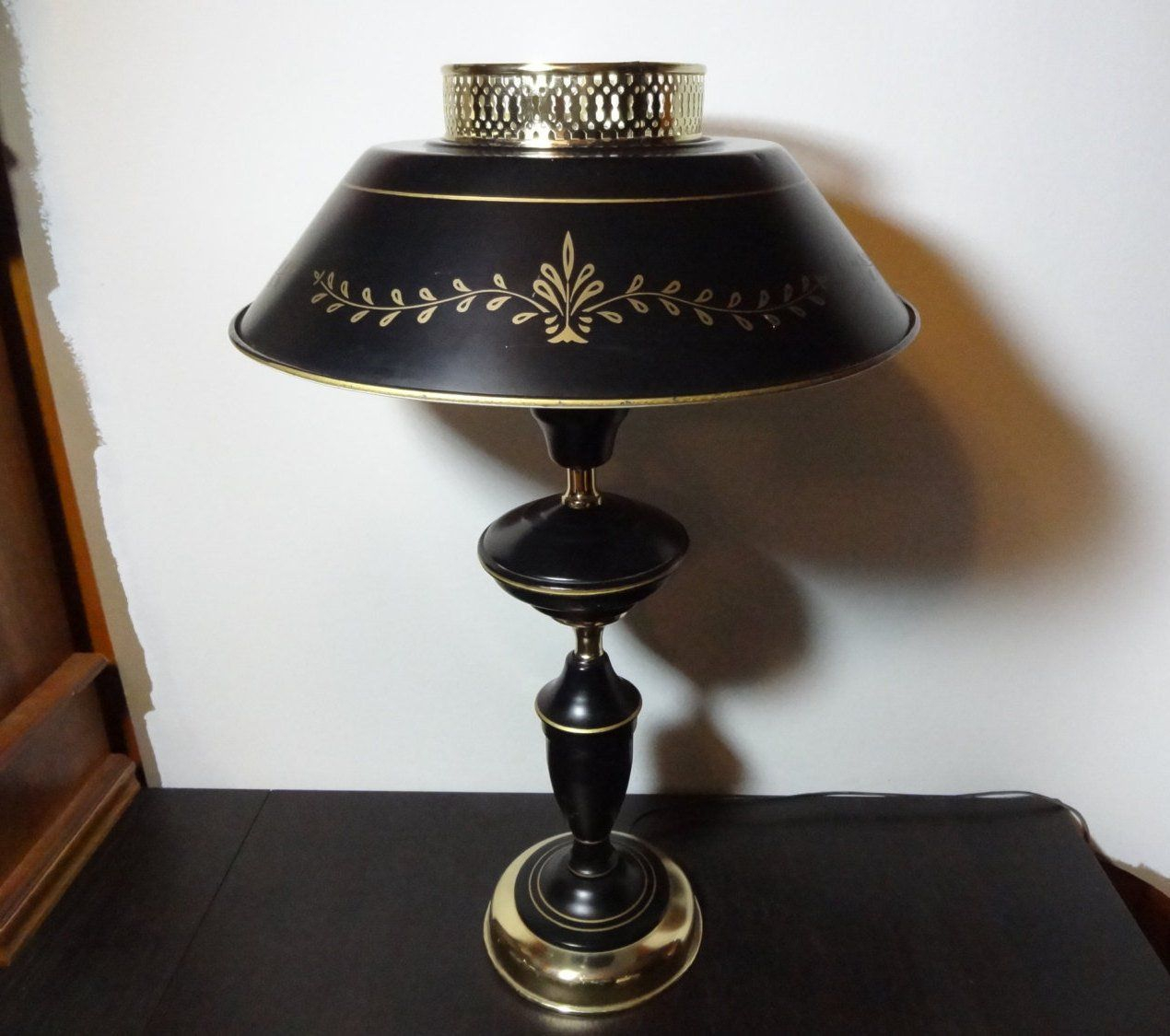 Antique Tole Lamp Yahoo Search Results Yahoo Image Search throughout size 1270 X 1125