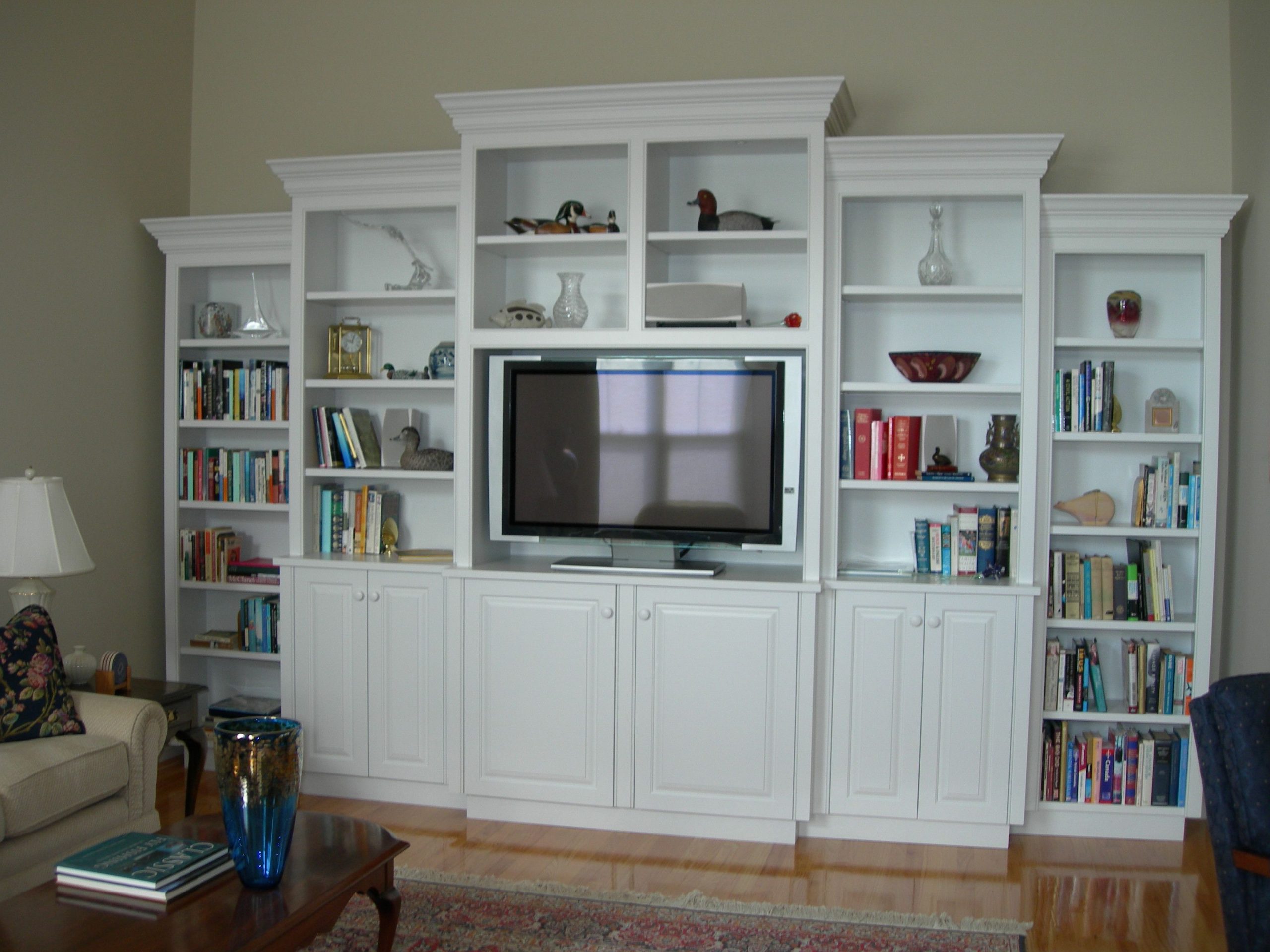 A Painted Free Standing Wall Unit Help To Soften The High with regard to measurements 3072 X 2304
