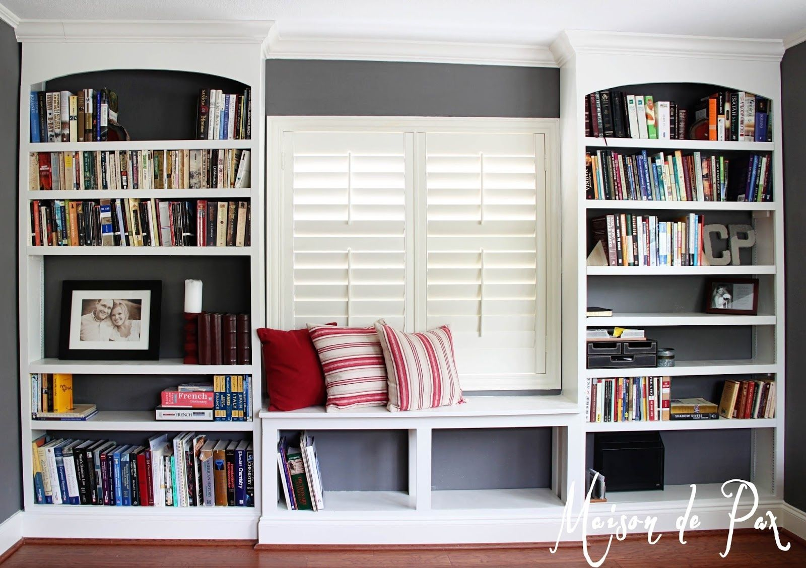 Built In Shelves Around A Window Bookshelves Diy Home for sizing 1600 X 1128
